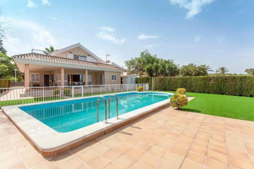 Apartup Canet Beachfront House