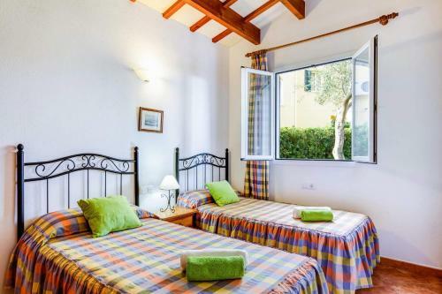 Alondra 3 Bedroom Villa, Cala'n Blanes