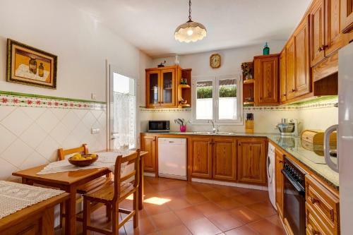 Maggie 3 Bedroom Villa, Cala'n Blanes