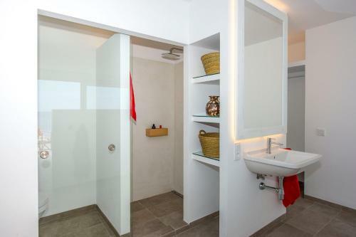 Aguamarina 4 Bedroom Villa, Cala'n Forcat
