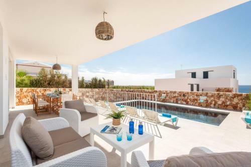 Amatista 4 Bedroom Villa, Cala'n Forcat
