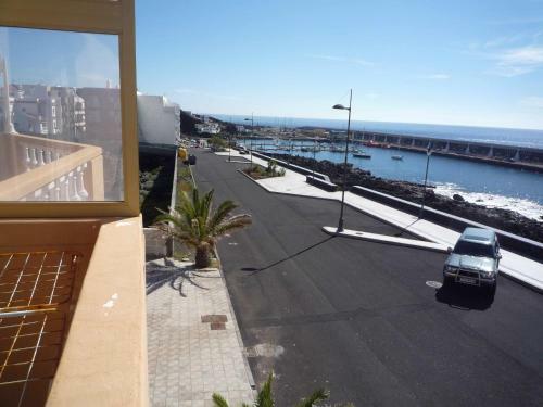 Apartamento Vv 121 Con Balc�n En Primera L�nea de Mar
