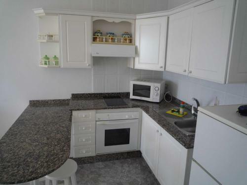 Apartamento Vv 121 Con Balc�n En Primera L�nea de Mar