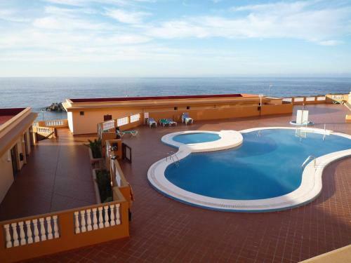 Apartamento Vv 121 Con Balc�n En Primera L�nea de Mar