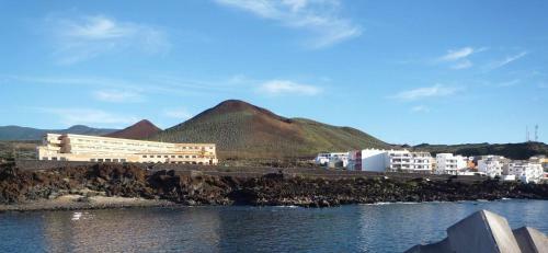 Apartamento Vv 121 Con Balc�n En Primera L�nea de Mar