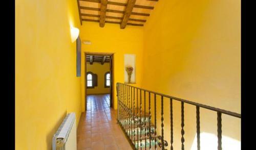 Villa In L'arbocar de Baix Sleeps 9 With Pool