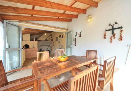 Santa Margalida Villa Sleeps 6 With Pool