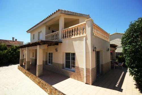 Riumar "eva", 300m To Beach, Private Pool, On-site-service, Dog Beach