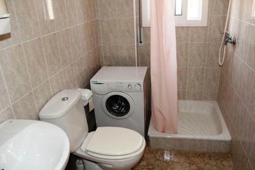 Riumar "juana", 300m To Beach, Private Pool, On-site-service, Dog Beach