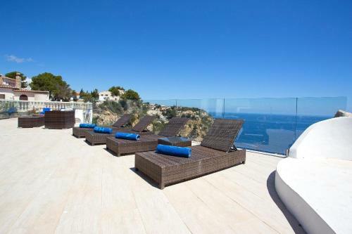 Xabia Villa Sleeps 6 Pool Air Con Wifi