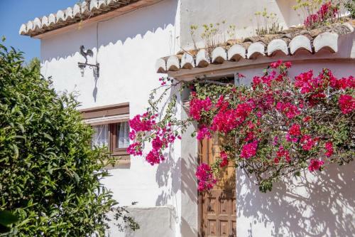 Xabia Villa Sleeps 6 With Pool And Air Con