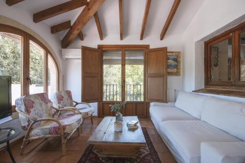 Xabia Villa Sleeps 6 With Pool And Air Con