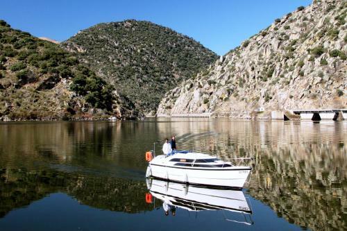 Hostal Douro Fluvina Yachts & Chalets