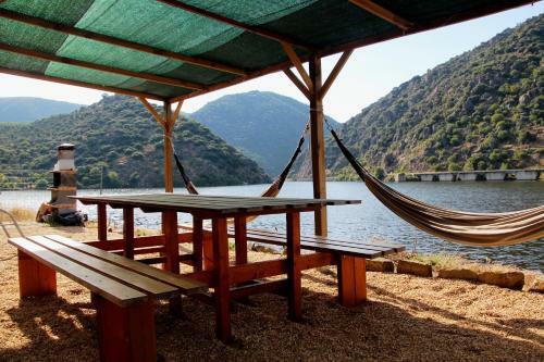 Hostal Douro Fluvina Yachts & Chalets
