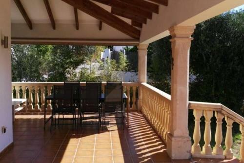 Immaculate 5-bed Villa In Xabia