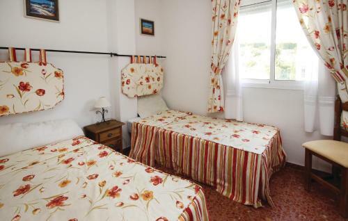 Two-bedroom Apartment In Riviera Del Sol
