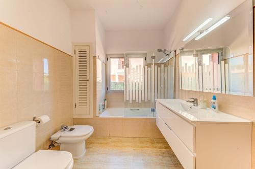 Es Mal Pas Villa Sleeps 8 With Pool Air Con And Wifi