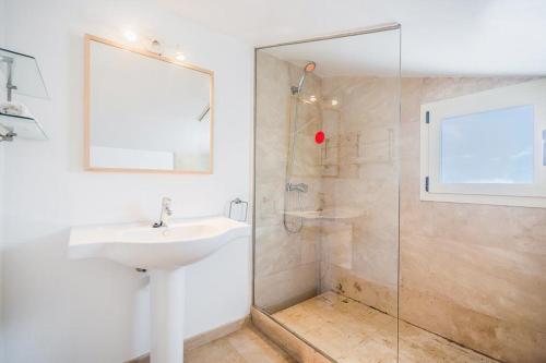 Es Mal Pas Villa Sleeps 8 With Pool Air Con And Wifi