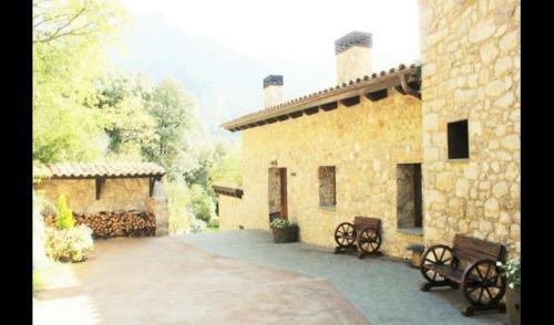 La Nou de Bergueda Villa Sleeps 7 With Pool