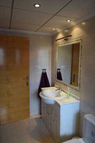 Charming 2-bed House In Los Dolses