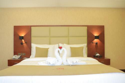 Desalegn Hotels And Resort