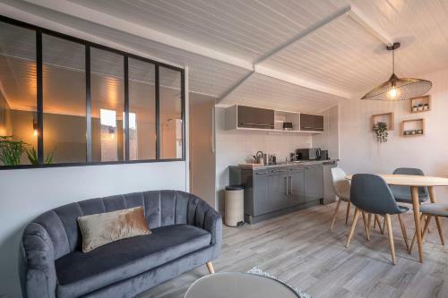 Apartamento Le Toit Du Palais de L'isle - Studio Avec Vue Imprenable