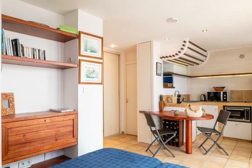 Bnb Renting Cap D'antibes Seafront Direct Access To The Sea
