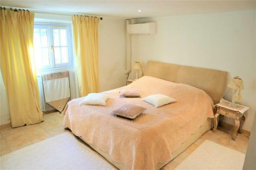 Magnifique Villa Proven�ale � Antibes