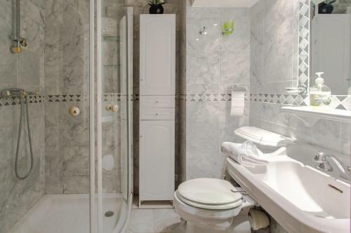 Apartamento Seafront Furnished Studio