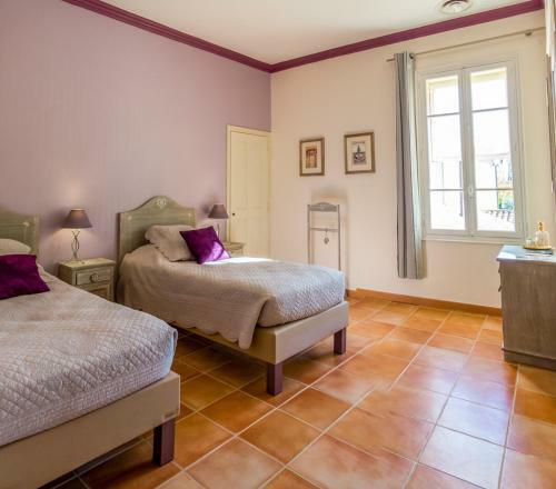 Serres Chateau Sleeps 29 Pool Air Con Wifi