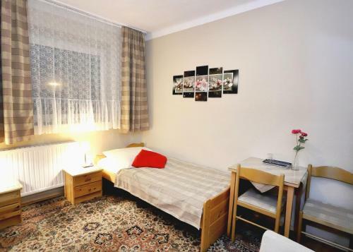 Hostal Pensjonat Tara