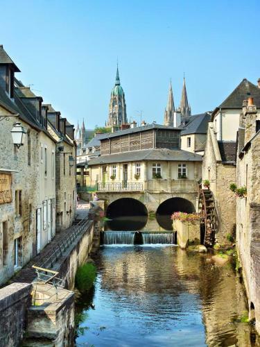 Ch�teau de Monceaux 5mn de Bayeux Proche Mer
