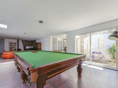 Magnificent Holiday Home In Bize-minervois With Jacuzzi