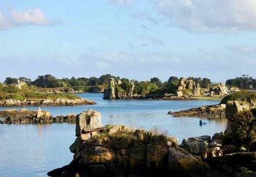 Vacances Paradisiaques Au Coeur de L'ile de Br�hat