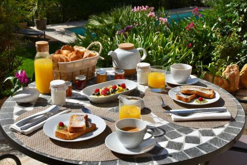 Bed & Breakfast Les Hauts de La Riviera