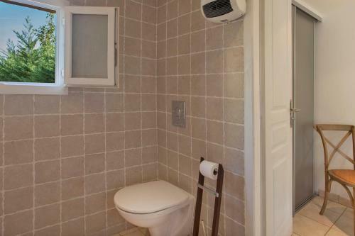 Villa Studio For 2 People With Private Garden And Shared Swiming Pool