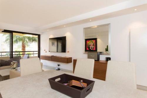 Apartamento Carlton Area : Luxury & New 2 Beds/ 2 Baths