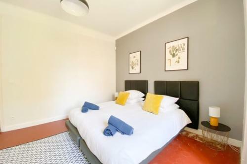Villa 8 Chambres - 200 M�tres Croisette