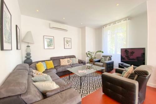 Villa 8 Chambres - 200 M�tres Croisette