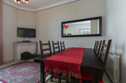 Cannes Apartment Sleeps 8 Wifi T692686