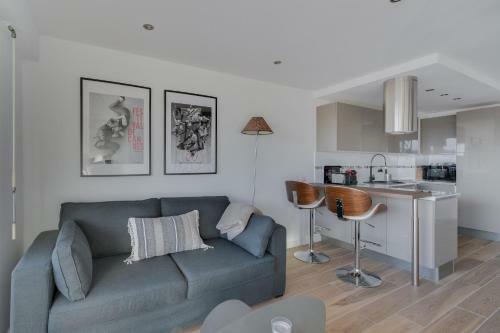 Apartamento Sea View Flat - Pool, Terrace, Parking By Guestready