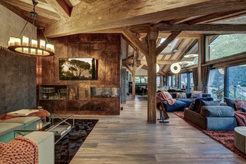 Big Rock Luxury 4/5br/4ba Apartment In Chamonix Centre