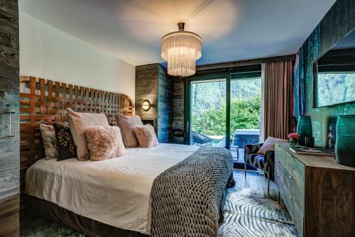 Big Rock Luxury 4/5br/4ba Apartment In Chamonix Centre