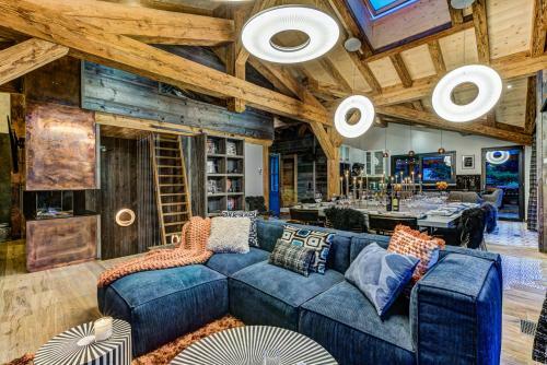 Big Rock Luxury 4/5br/4ba Apartment In Chamonix Centre