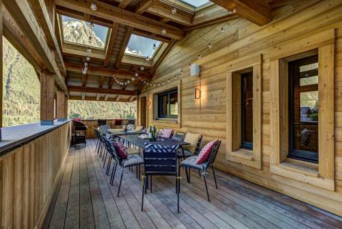 Big Rock Luxury 4/5br/4ba Apartment In Chamonix Centre