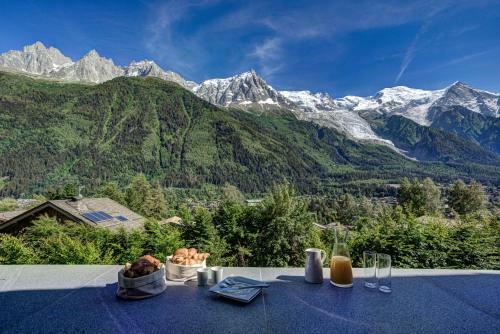 Big Rock Luxury 4/5br/4ba Apartment In Chamonix Centre