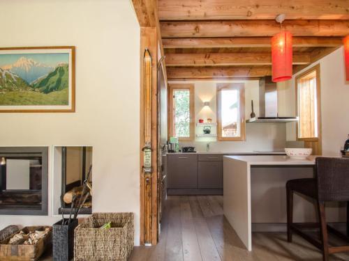Cozy Chalet In Rhone Alpes With Terrace