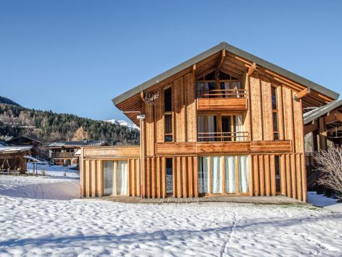 Cozy Chalet In Rhone Alpes With Terrace