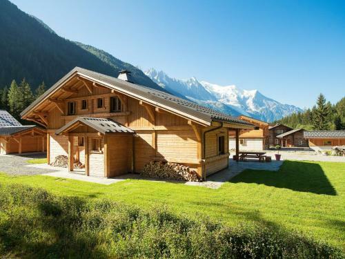 Luxury Chalet In Chamonix With Large Garden