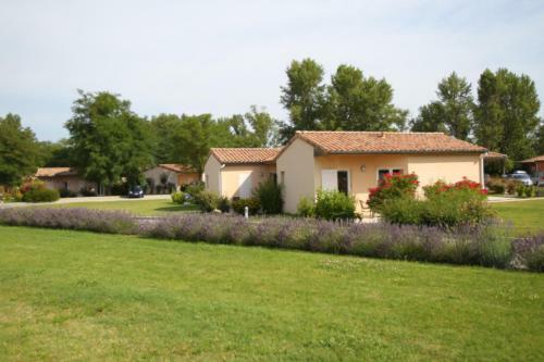 Ch�teauneuf Is�re Domaine Du Lac M3p6
